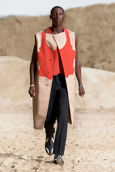 Look 53
